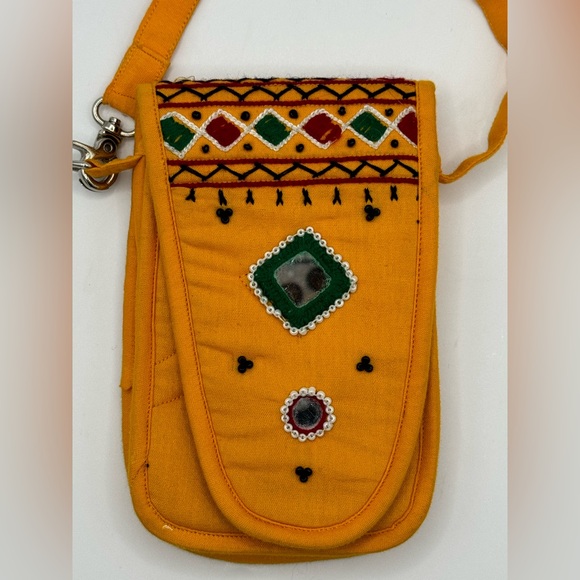 Embroidered Hand Bag - Picture 6 of 8